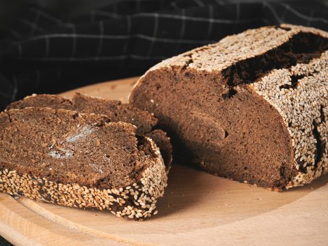 Хлеб Ржаной темный с кунжутом, 1 кг — Жуковский хлеб